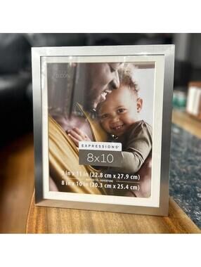 8x10 picture frame by Expressions